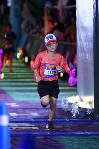 BIB: 3198
                            <button type="button" onclick="openModal(26222240)" class="btn btn-primary btn-sm float-right btn-popup" data-toggle="modal" data-target=".modal-high-quality">
                        <i class="fas fa-shopping-cart"></i> Add to Cart
                    </button>
                                            <button type="button" onclick="isThisMe(26222240, true)" class="btn btn-success btn-sm float-right btn-popup btn-isme hidden" data-toggle="tooltip" data-placement="bottom" title="นี่คือรูปของคุณใช่ไหม คลิกที่นี่เพื่อเอาเข้าอัลบั้ม">
                        <i class="fas fa-plus"></i> Add to album
                    </button>
                    <button type="button" onclick="isThisMe(26222240, false)" class="btn btn-warning btn-sm float-right btn-popup btn-isnotme hidden">
                        <i class="fas fa-ban"></i> Remove from album
                    </button>